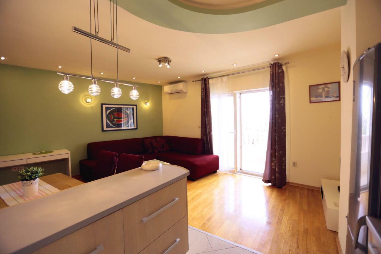 Apartman Vrsalovic Sumartin Exterior foto
