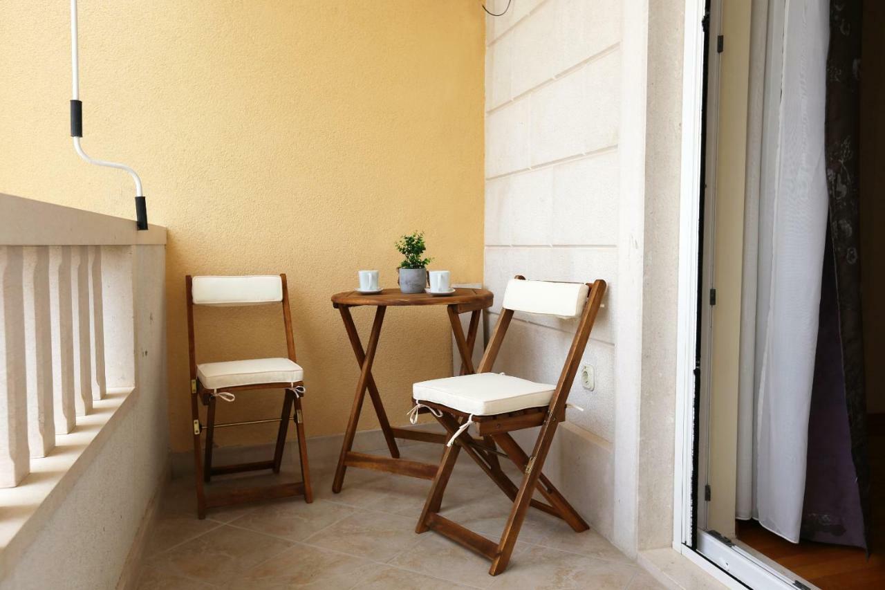 Apartman Vrsalovic Sumartin Exterior foto